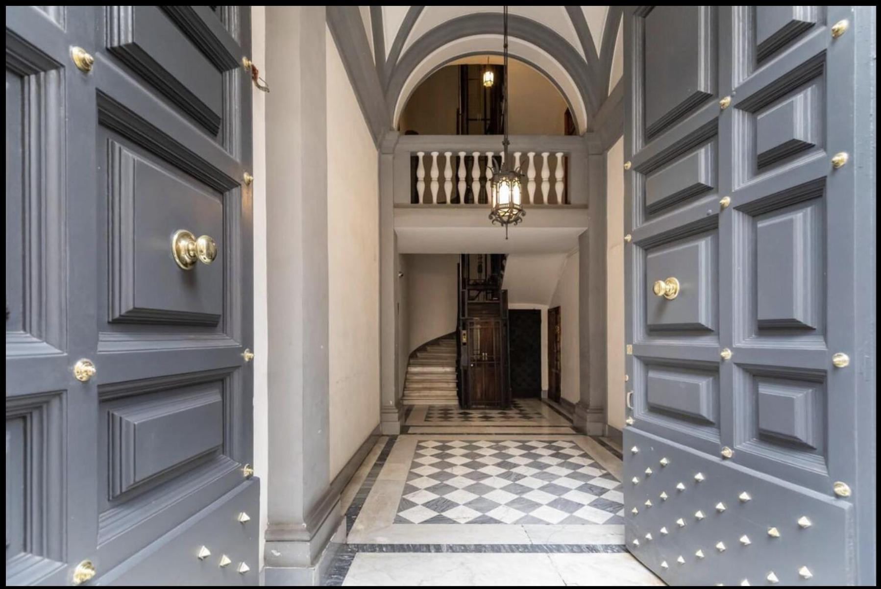 Luxury Spanish Steps Apartment *